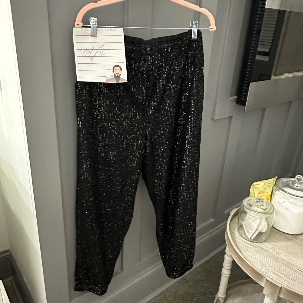 Black stretch sequins joggers from Loft L w elastic waist band NWT never worn